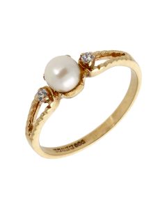 Pre-Owned 9ct Yellow Gold Pearl & Diamond Solitaire Dress Ring